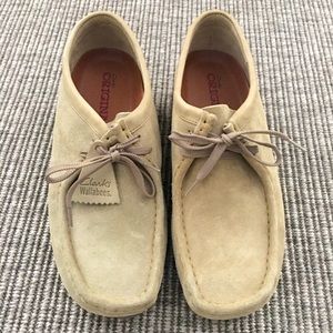 NEVER WORN Classic Men’s Wally-B shoes